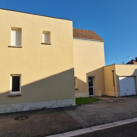 Maison Individuelle Parking Prive Et Gratuit Sainte-Savine Buitenkant foto